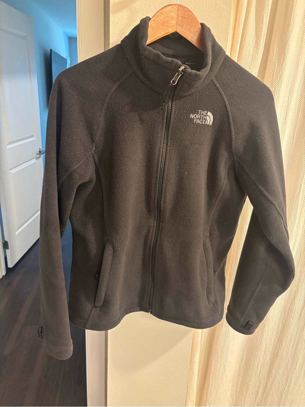 The North Face Women's Black Fleece Full-Zip Utility Jacket size medium